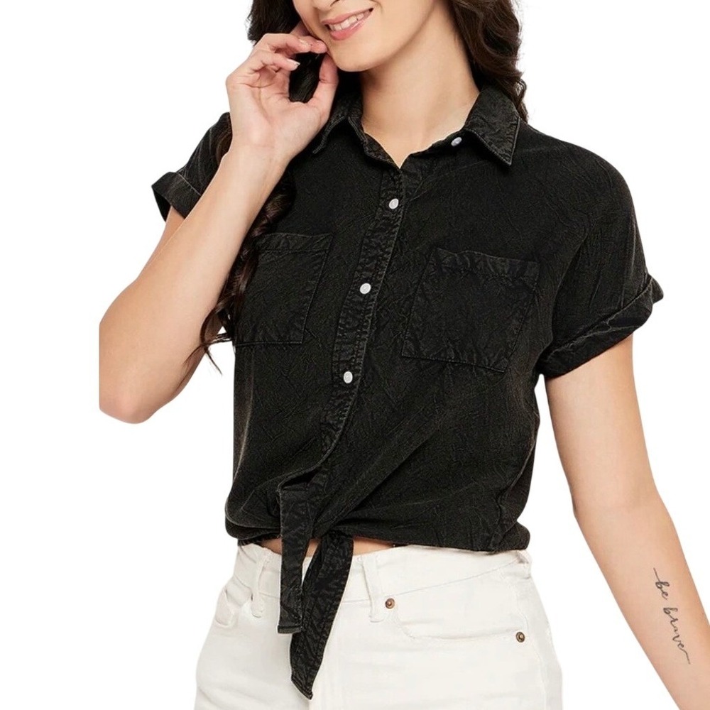 Sim & Sam Black Acid Wash Rayon Challi Tie Front Camp Shirt Size Medium Crop